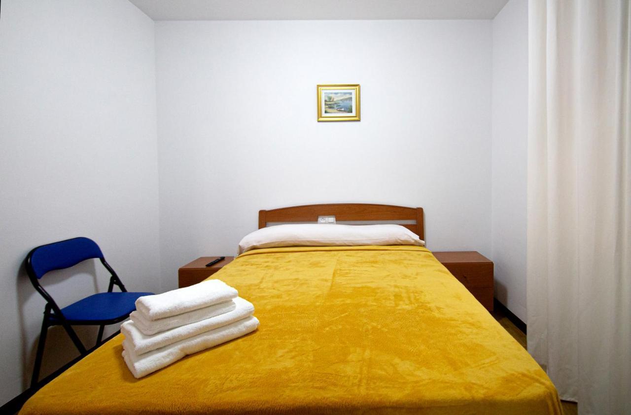 Yani'S Hospedaje Pension 1 Estrella Arriondas Dış mekan fotoğraf