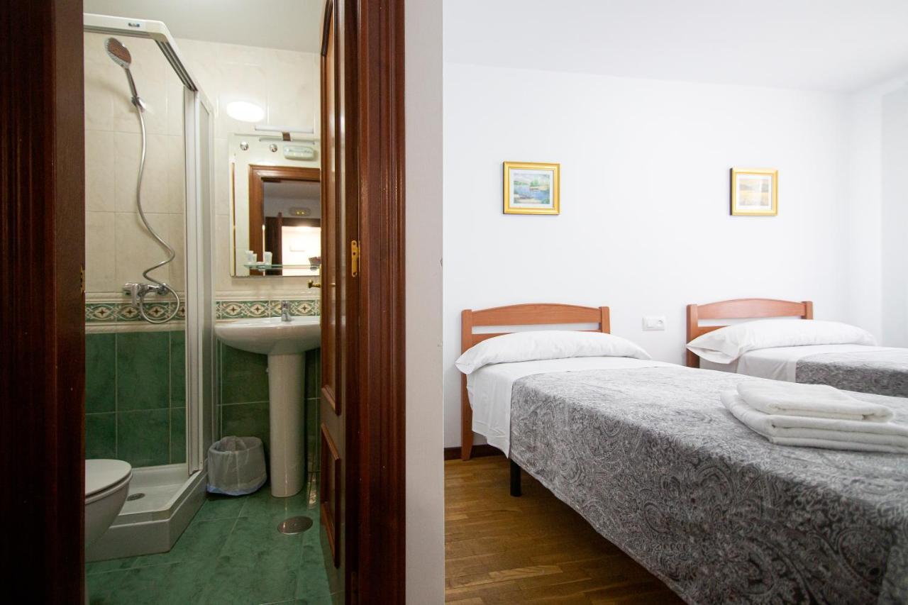 Yani'S Hospedaje Pension 1 Estrella Arriondas Dış mekan fotoğraf