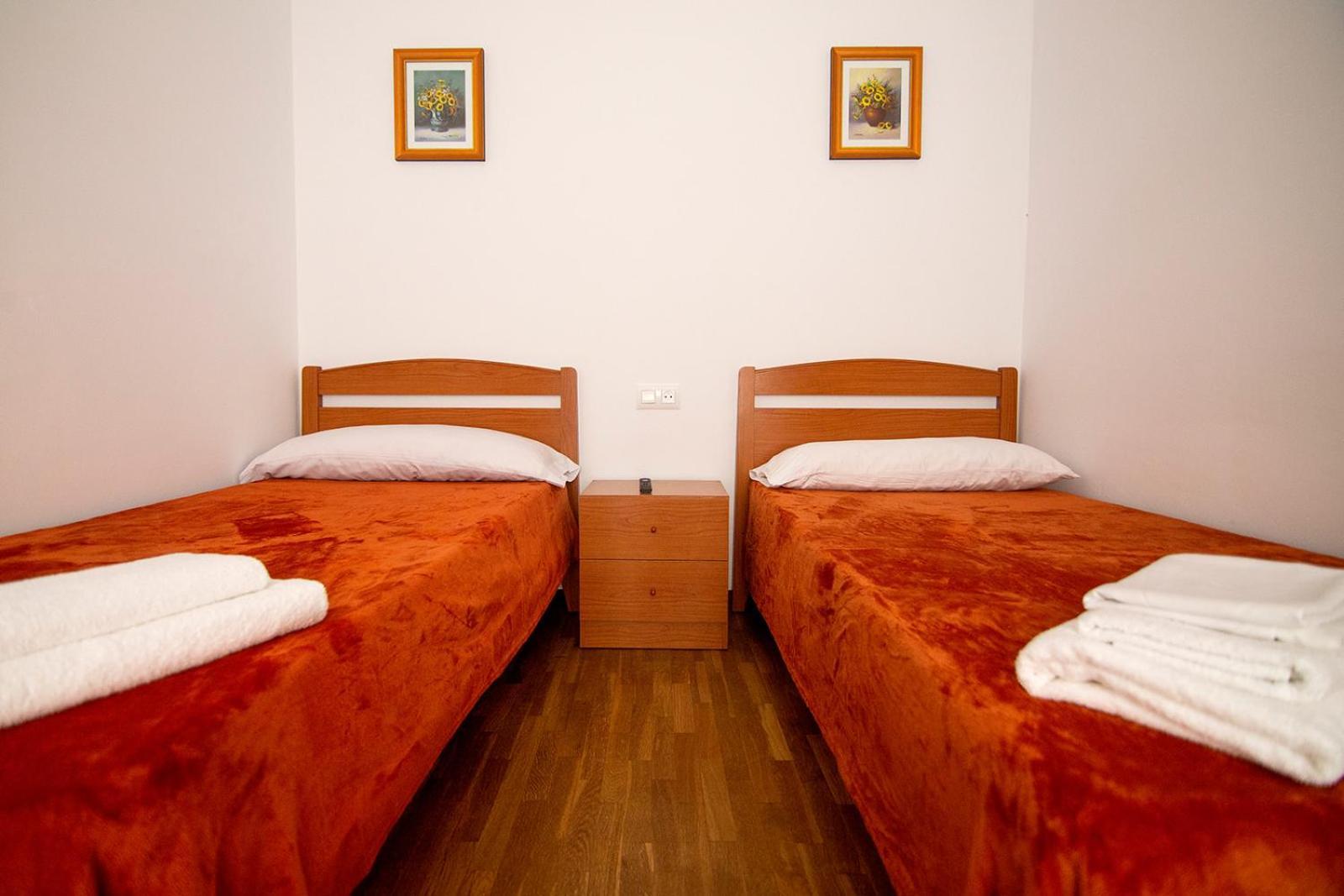 Yani'S Hospedaje Pension 1 Estrella Arriondas Dış mekan fotoğraf